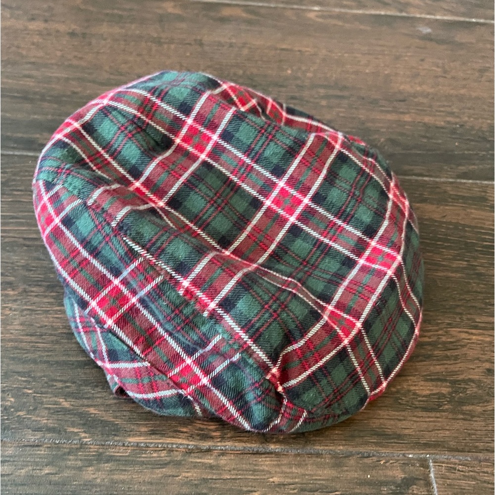 Janie and Jack layette Christmas newsboy cap size 3-6 months